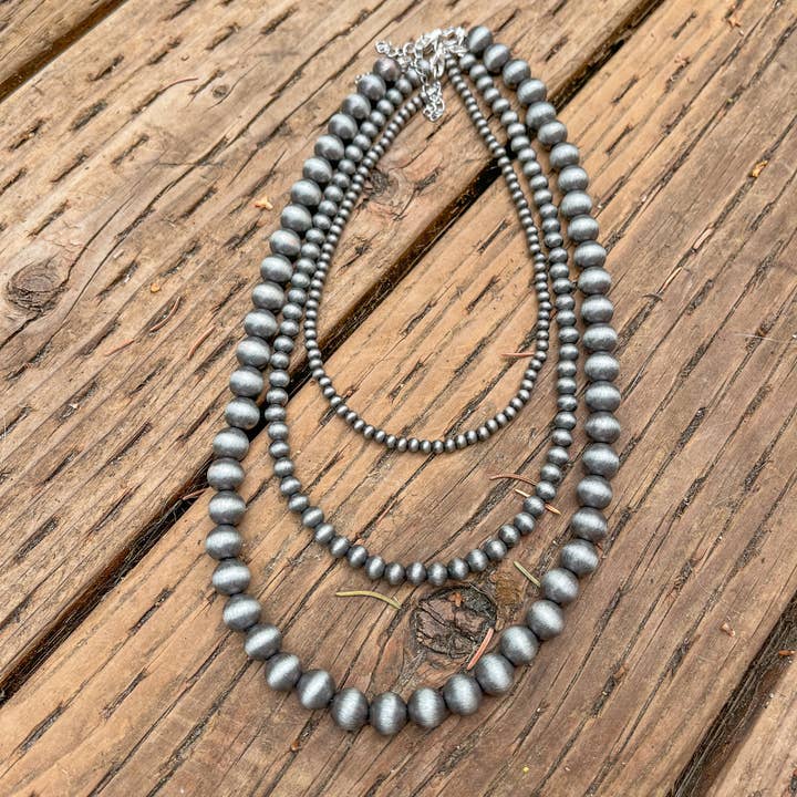 Faux Silver Navajo Pearl Necklace