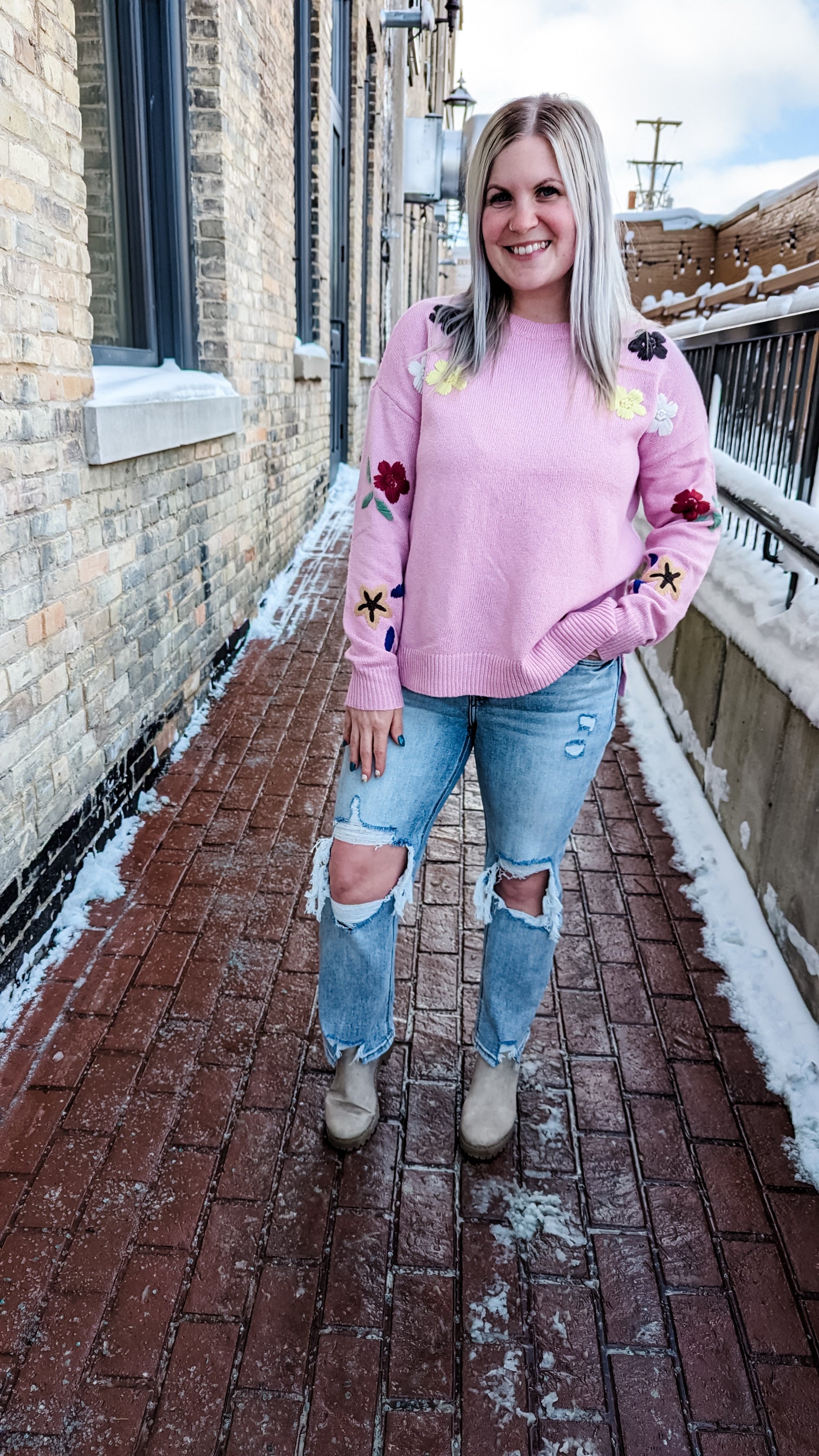 Embroidered Florals Sweater - Pink