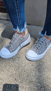 Sparkle In My Step Sneaker - Grey