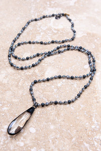 Teardrop crystal Necklace - 2 Colors