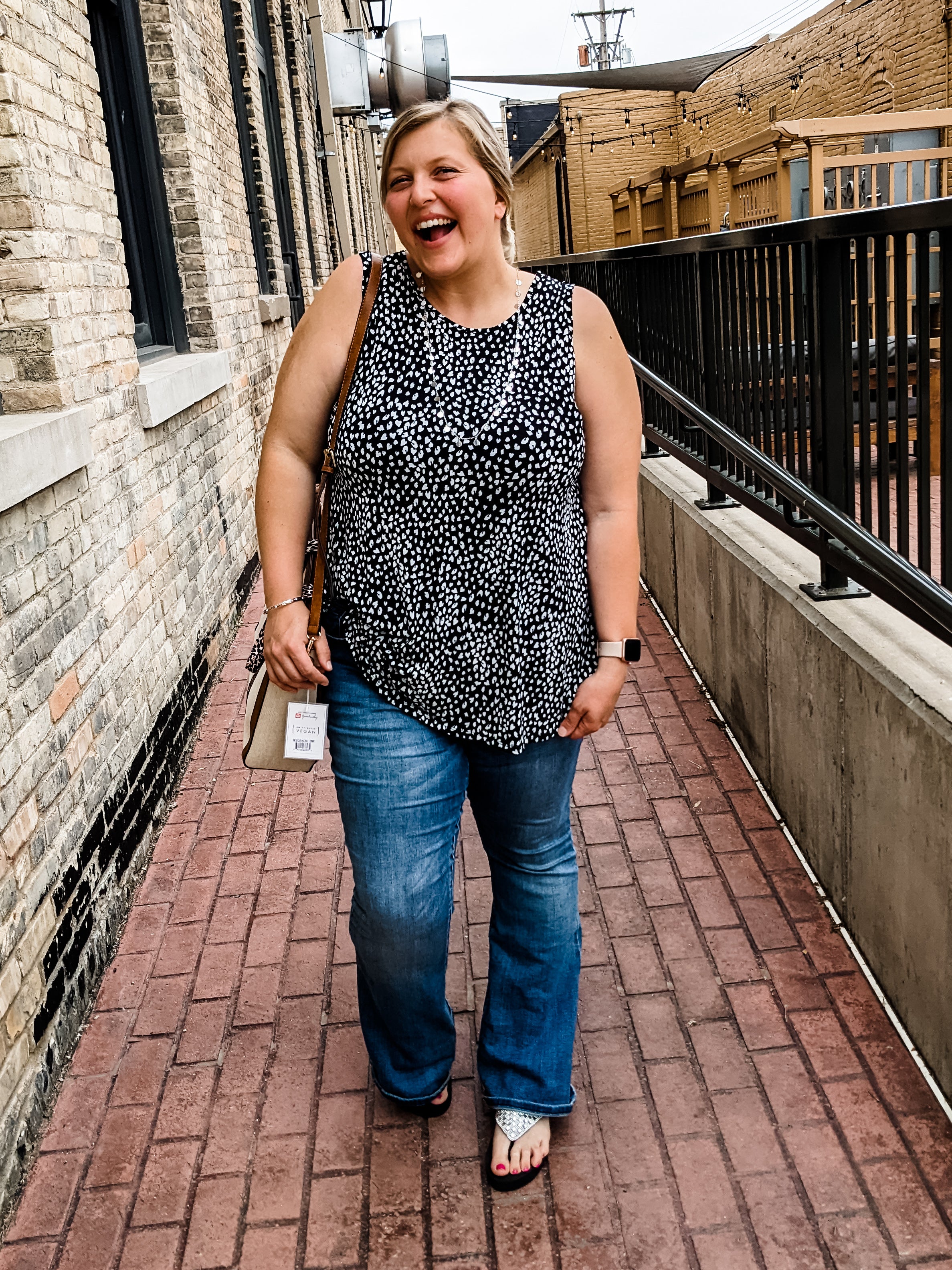 Neutral Dotted Tank