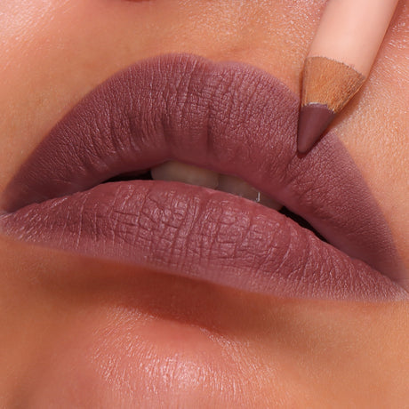 Signature Lip Pencil - 004 Honeyrose